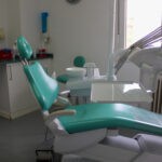 Sillón odontológico en el gabinete 3 de la Clínica Dental Dres. Leopoldo Rebollo
